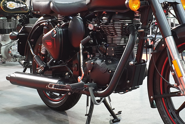 Royal Enfield Classic 500 Stealth Black 