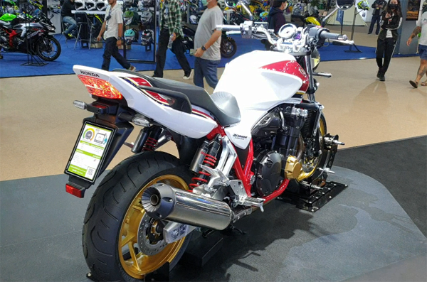 Honda CB1300 SUPER FOUR