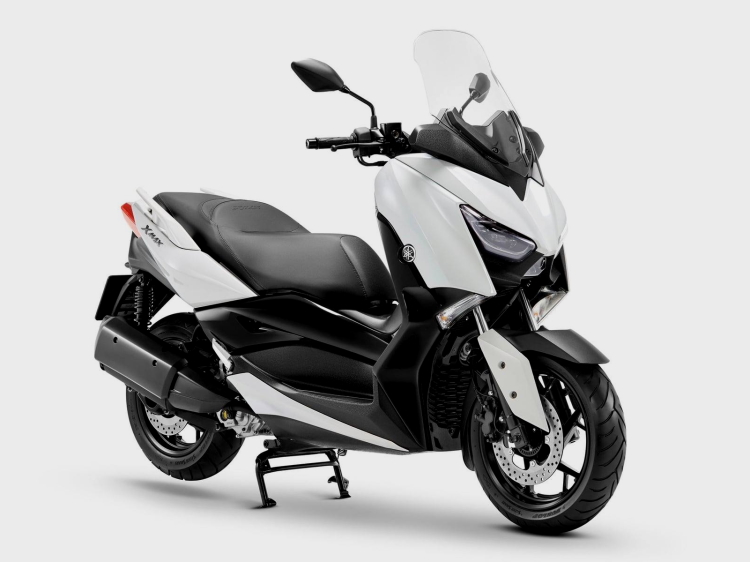 Yamaha XMAX 300 2022 สีขาว