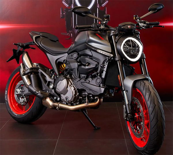 Ducati Monster 2021-2022
